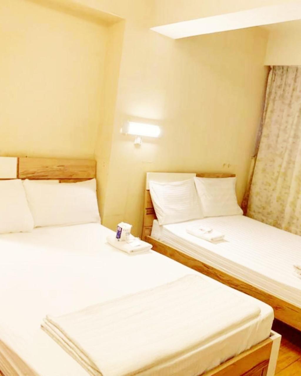 Taj Super Deluxe Hotel Хонконг Екстериор снимка